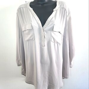 Torrid Harper Womens Silk V Neck Blouse 3/4 Button Up Sleeves Beige Size 1